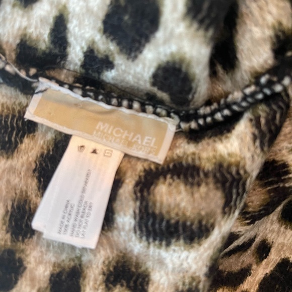 Michael Kors - infinity scarf - Picture 3 of 4